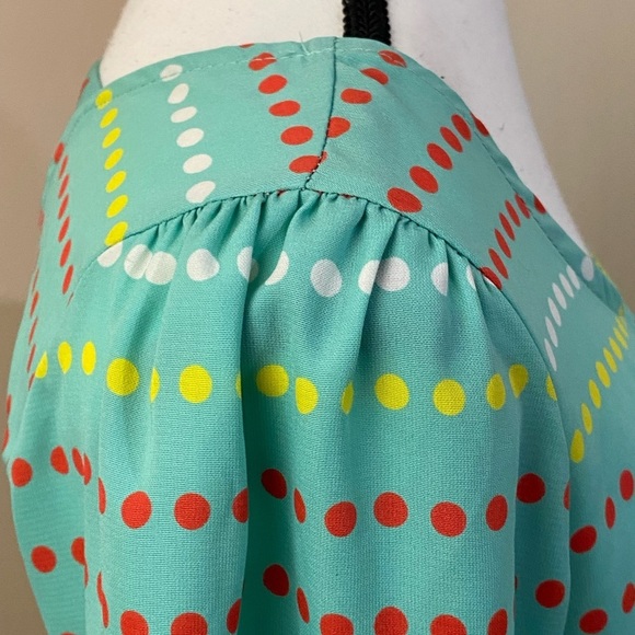 Altar’d State Blouse - Picture 5 of 10